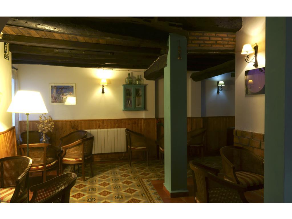 Apartamentos Rurales Victor Chamorro Del Arco Hervas Exterior photo